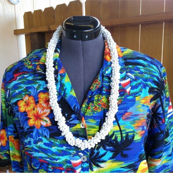 🌺 Hawaiian White Mongo Shell Lei 🌺 Necklace Unisex Coastal Cowgirl Beach Party - Picture 3 of 10